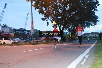 Runner Photo 1770710