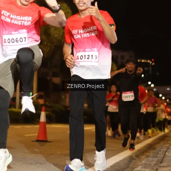 Runner Photo 1770718
