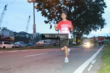 Runner Photo 1770949