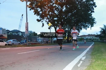 Runner Photo 1770999