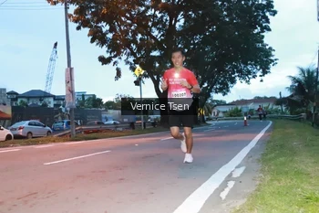 Runner Photo 1771229