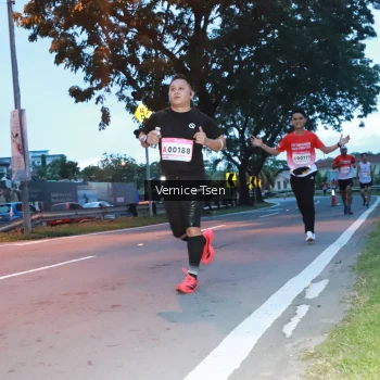Runner Photo 1771245