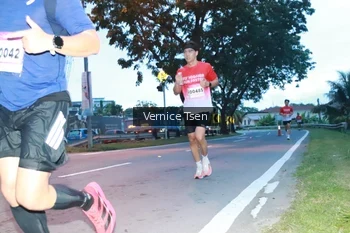 Runner Photo 1771312