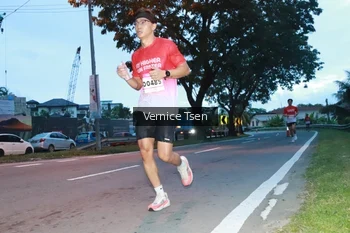 Runner Photo 1771324