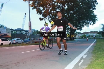 Runner Photo 1771696