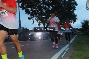 Runner Photo 1772389