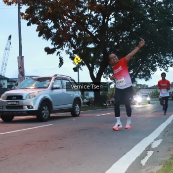Runner Photo 1772394