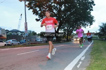 Runner Photo 1772428