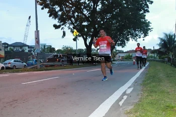 Runner Photo 1772528