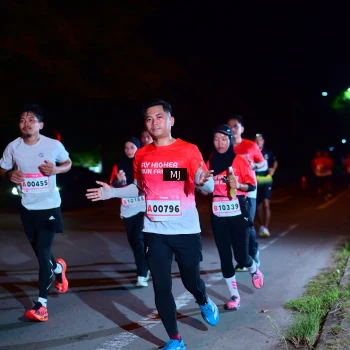 Runner Photo 1774084
