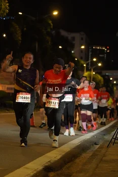 Runner Photo 1775025