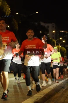 Runner Photo 1775240