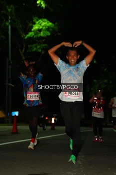 Runner Photo 1775341