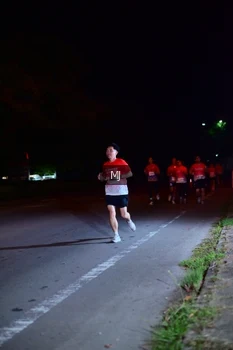 Runner Photo 1775707