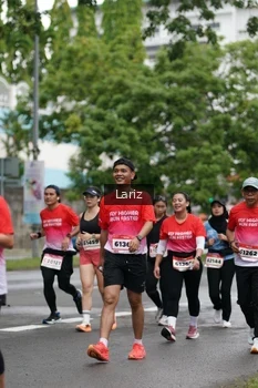 Runner Photo 1775737
