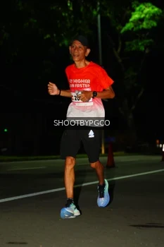 Runner Photo 1775744