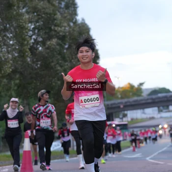 Runner Photo 1775846