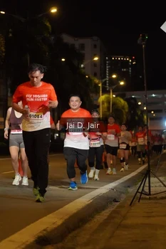 Runner Photo 1775852
