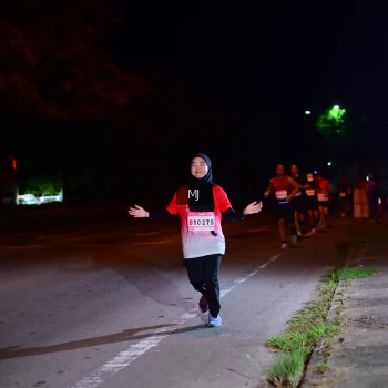 Runner Photo 1776000