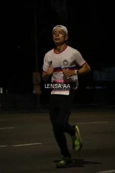 Runner Photo 1776325