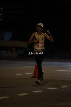 Runner Photo 1776357