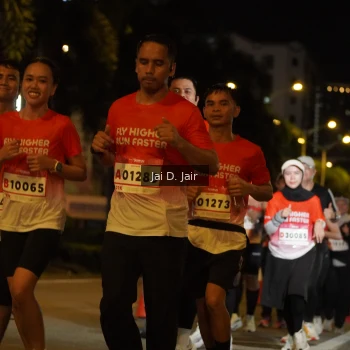 Runner Photo 1776381