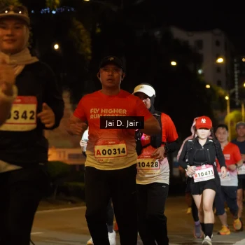 Runner Photo 1776516