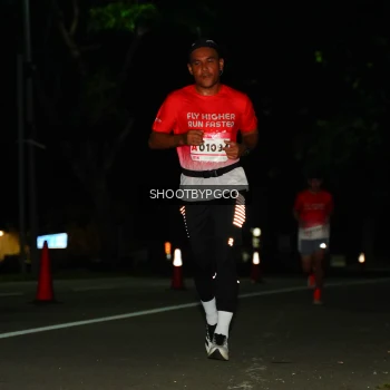 Runner Photo 1776742