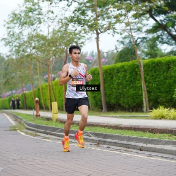 Runner Photo 1776752