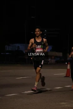 Runner Photo 1776828