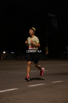 Runner Photo 1777041