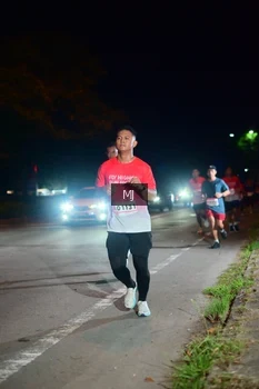 Runner Photo 1777436