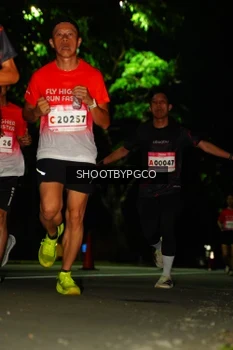Runner Photo 1777546
