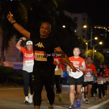 Runner Photo 1777829