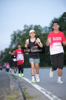 Runner Photo 1778319