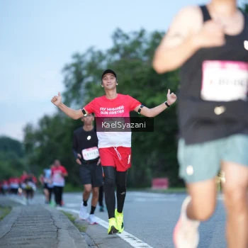 Runner Photo 1778344