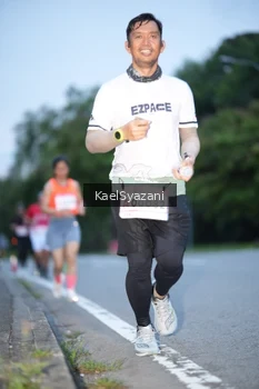 Runner Photo 1779970
