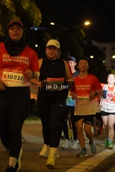 Runner Photo 1780059
