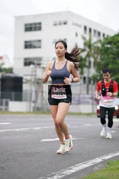 Runner Photo 1780173