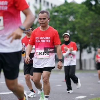 Runner Photo 1780455