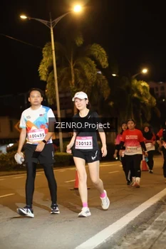 Runner Photo 1780677