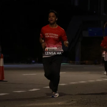 Runner Photo 1780743