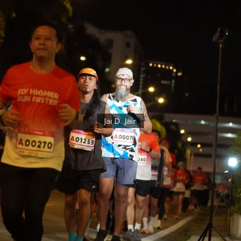 Runner Photo 1782008