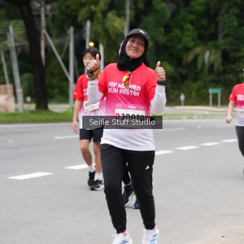 Runner Photo 1782580
