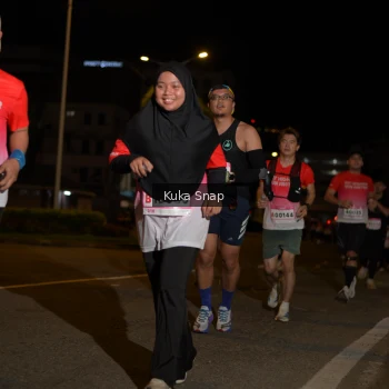 Runner Photo 1782761