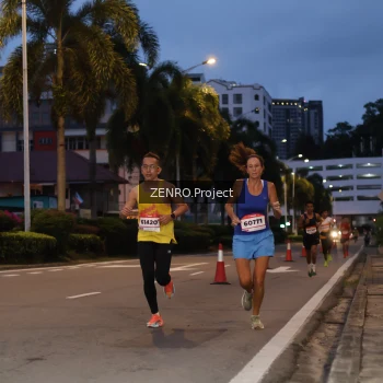 Runner Photo 1783042