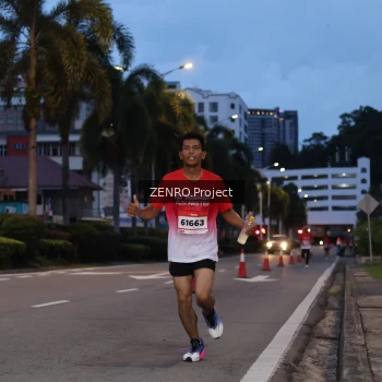Runner Photo 1783838