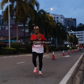 Runner Photo 1783908