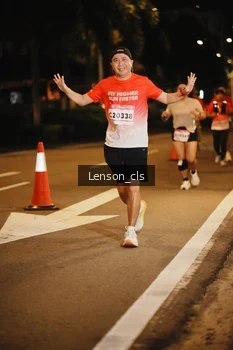 Runner Photo 1784349