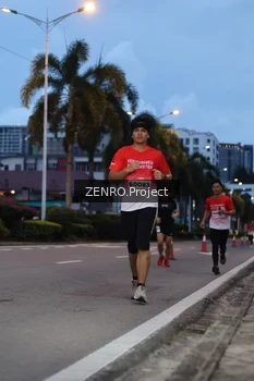 Runner Photo 1784462